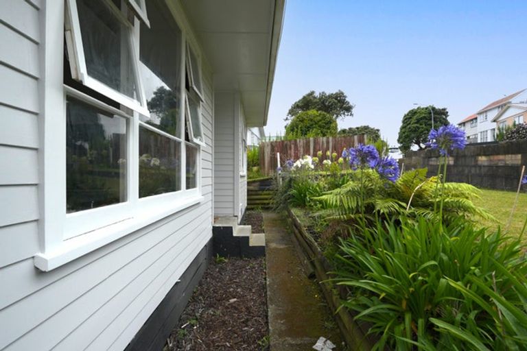 Photo of property in 65 Waihora Crescent, Waitangirua, Porirua, 5024