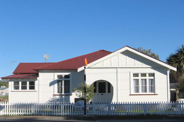 Photo of property in 71 De Lautour Road, Inner Kaiti, Gisborne, 4010