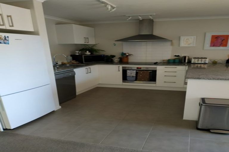 Photo of property in 146a Glengarry Road, Glen Eden, Auckland, 0602