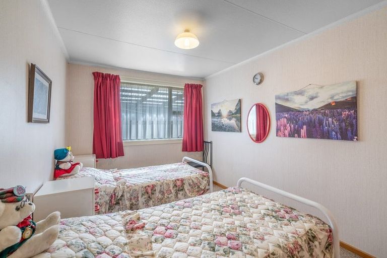 Photo of property in 68 Forfar Crescent, Rockdale, Invercargill, 9812