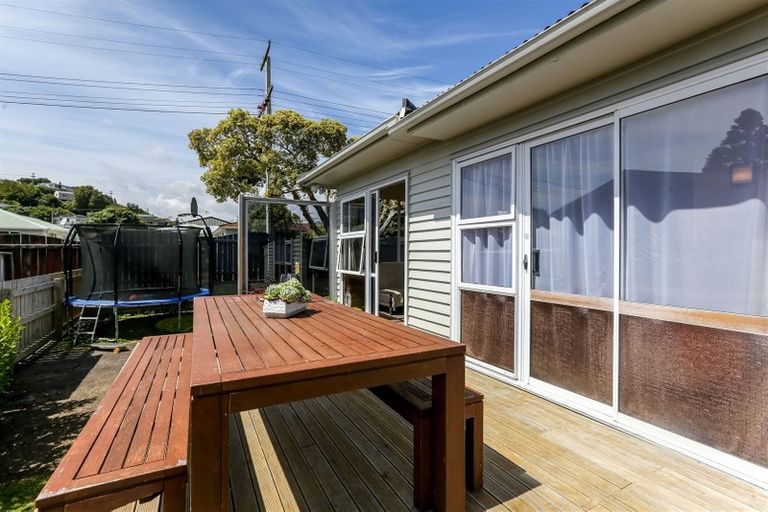 Photo of property in 153 Ngamotu Road, Spotswood, New Plymouth, 4310