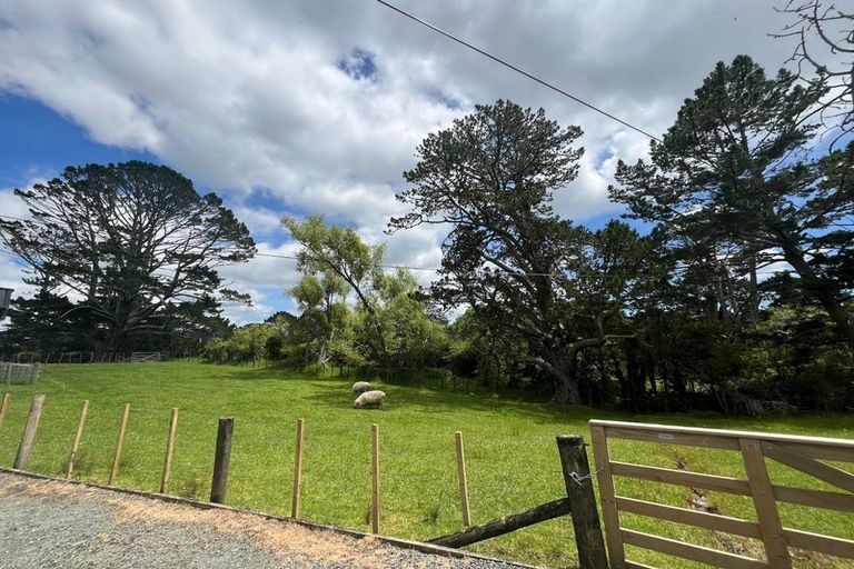 Photo of property in 98 Hobson Road, Lucas Heights, Auckland, 0632