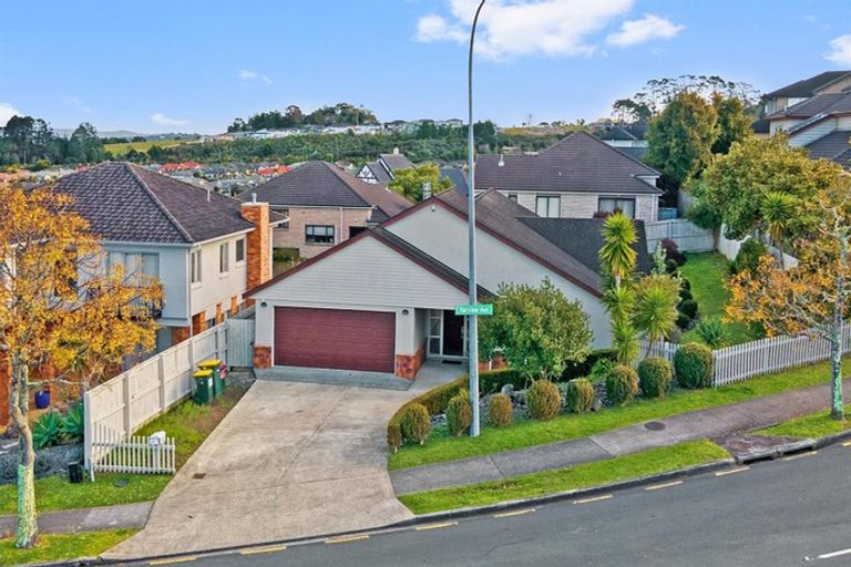 Photo of property in 75 Fairview Avenue, Fairview Heights, Auckland, 0632