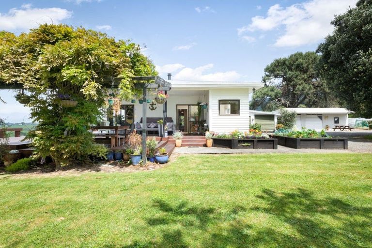 Photo of property in 221 Lindemann Road, Tahawai, Katikati, 3170