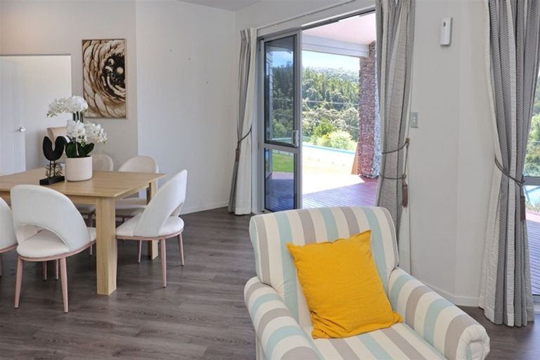 Photo of property in 28d Tram Valley Road, Swanson, Auckland, 0614