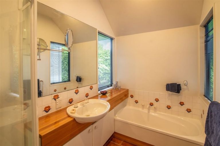 Photo of property in 2/290 Withells Road, Avonhead, Christchurch, 8042