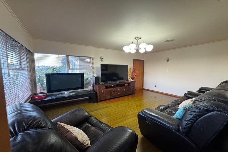 Photo of property in 99 Stottholm Road, Titirangi, Auckland, 0604