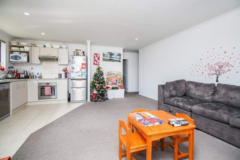 Photo of property in 16a Hunua Road, Papakura, 2110
