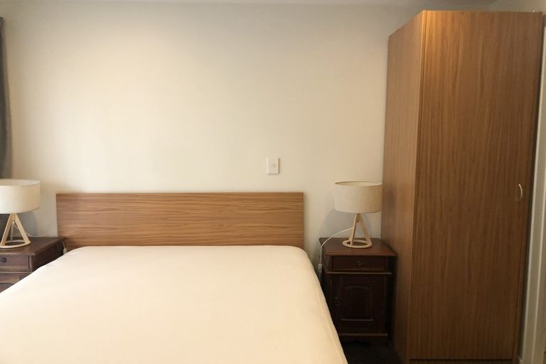 Photo of property in Dual Apartments, 108/142 Vivian Street, Te Aro, Wellington, 6011