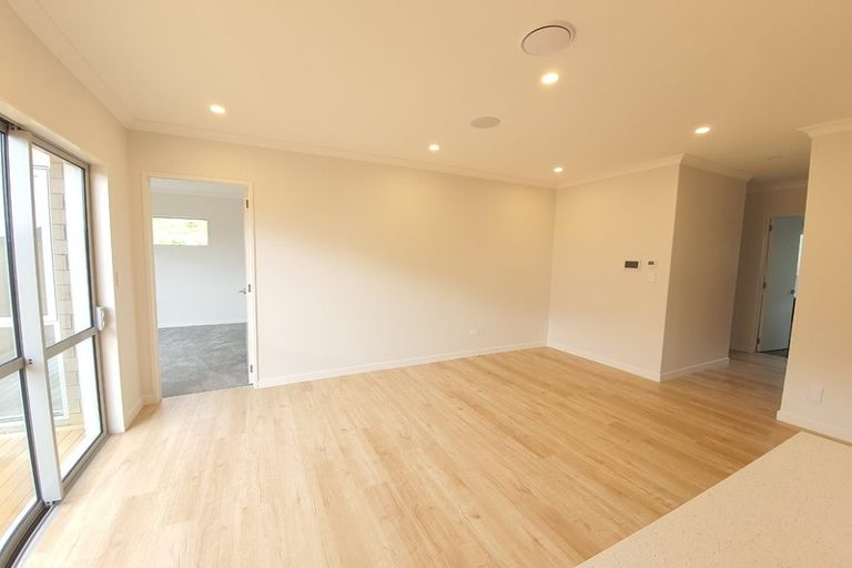 Photo of property in 23 Holcroft Street, Papakura, 2110