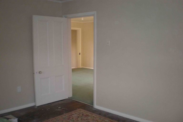 Photo of property in 9-11 Keeling Street, West End, Palmerston North, 4412