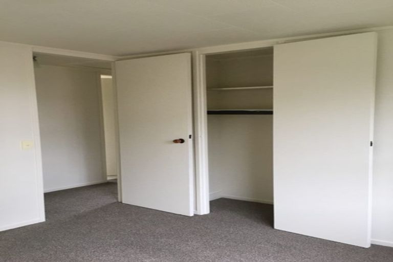 Photo of property in 60 Lavelle Road, Henderson, Auckland, 0612