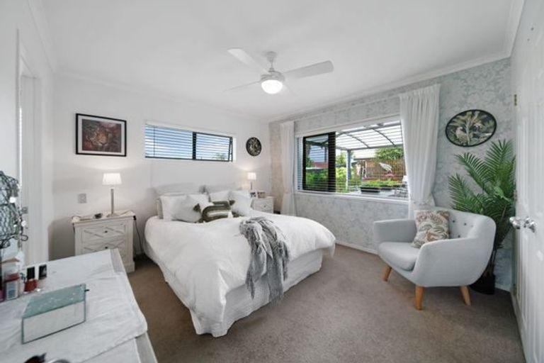 Photo of property in 3 Mull Place, Wattle Downs, Auckland, 2103