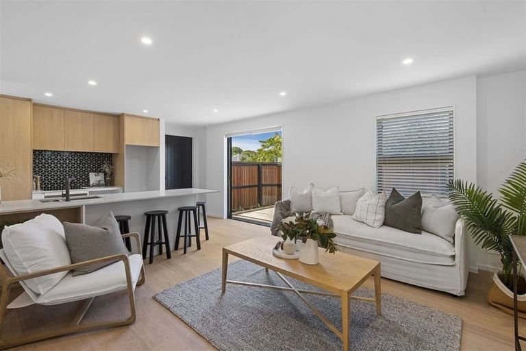 Photo of property in 2/112 Milton Street, Somerfield, Christchurch, 8024