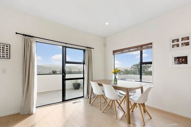 Photo of property in 138 Townsend Road, Miramar, Wellington, 6022