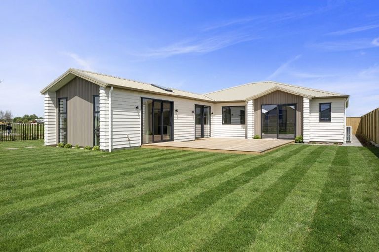 Photo of property in 1 Springwater Drive, Maewa, 4702