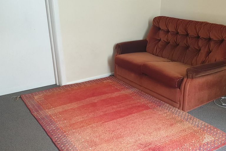 Photo of property in 140 Tasman Street, Mount Cook, Wellington, 6021