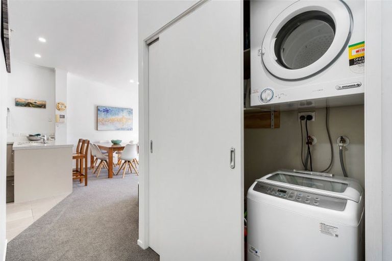 Photo of property in Atlas Apartments, 25/49 Maunganui Road, Mount Maunganui, 3116
