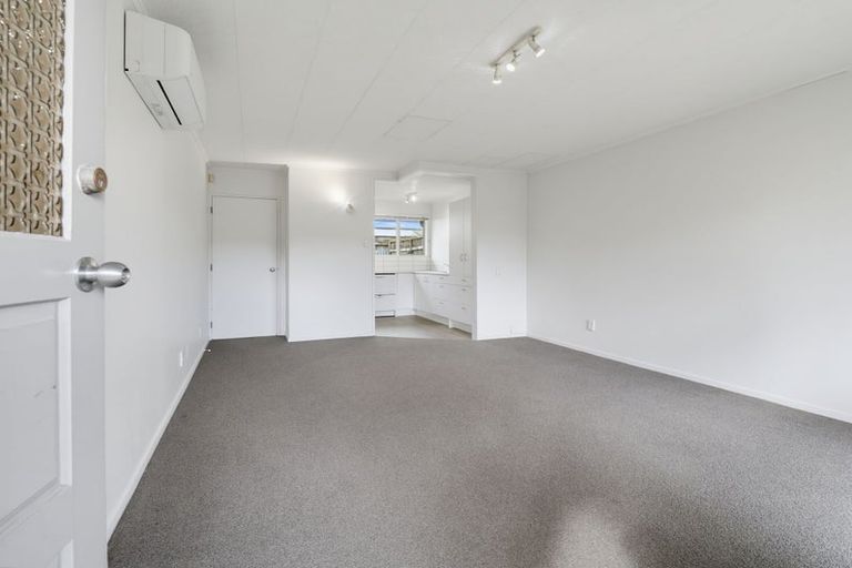 Photo of property in 1/146 Victoria Avenue, Hokowhitu, Palmerston North, 4410