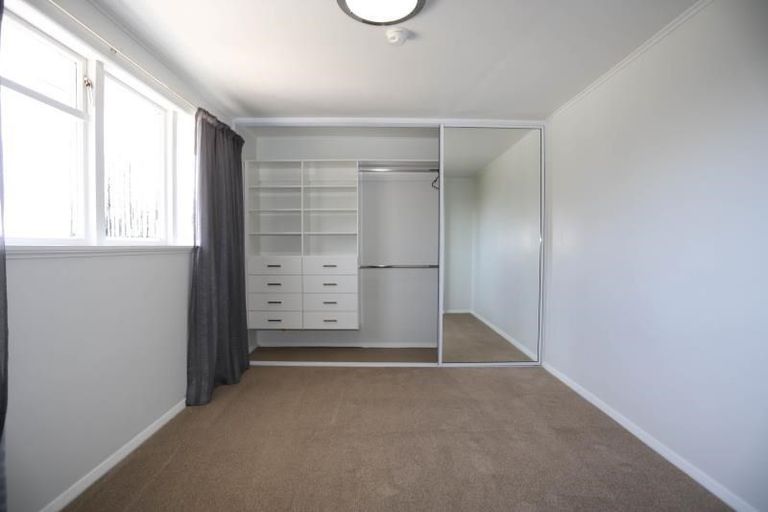 Photo of property in 33 Flay Crescent, Burnside, Christchurch, 8053