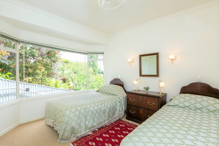 Photo of property in 8 Selwyn Road, Hospital Hill, Napier, 4110