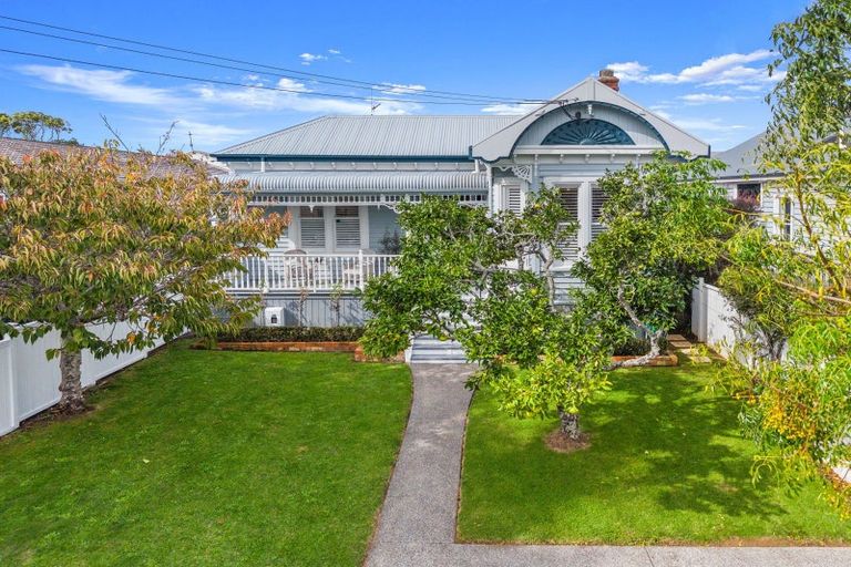 Photo of property in 55 Symonds Street, Onehunga, Auckland, 1061