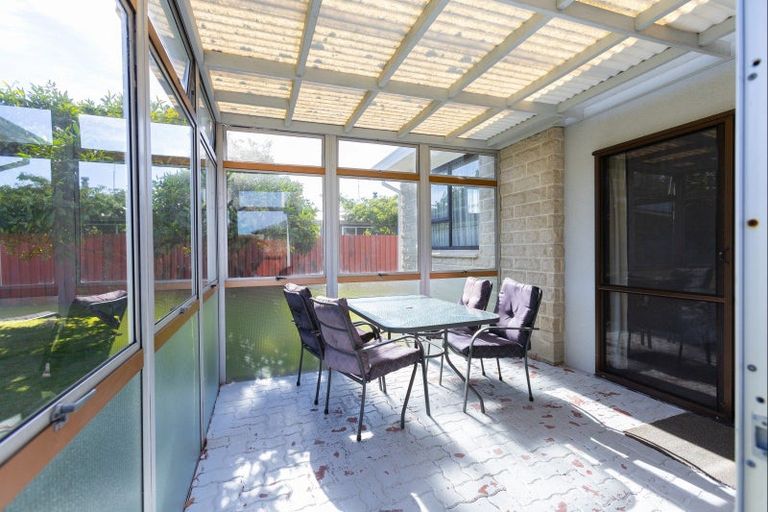 Photo of property in 42 Spriggs Crescent, Greenmeadows, Napier, 4112