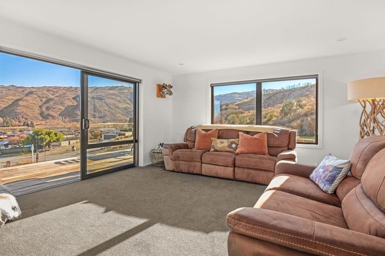 Photo of property in 26 Naylor Street, Clyde, 9330