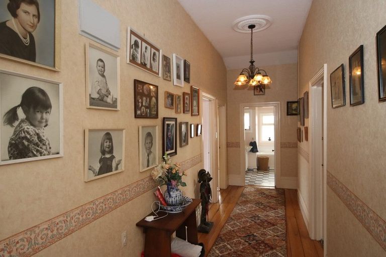 Photo of property in 42 Cameron Street, Ashburton, 7700