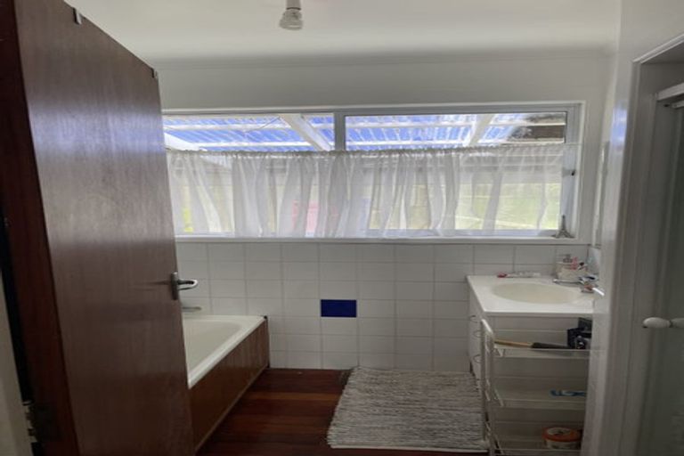 Photo of property in 44a Southsea Crescent, Silverdale, Hamilton, 3216