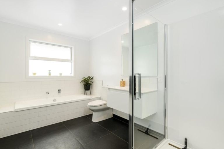 Photo of property in 5 Jeffs Way, Papamoa Beach, Papamoa, 3118