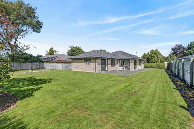Photo of property in 5 Oakden Drive, Darfield, 7510