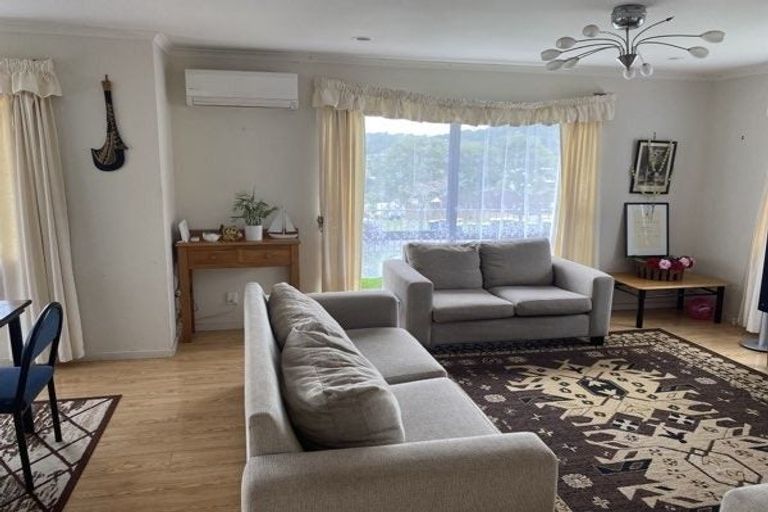 Photo of property in 3 Shah Place, Glen Eden, Auckland, 0602