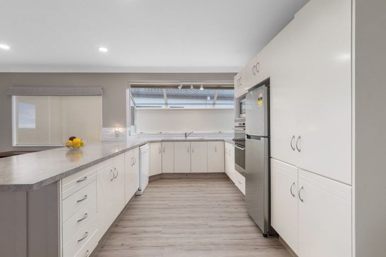 Photo of property in 6 Osprey Drive, Welcome Bay, Tauranga, 3112