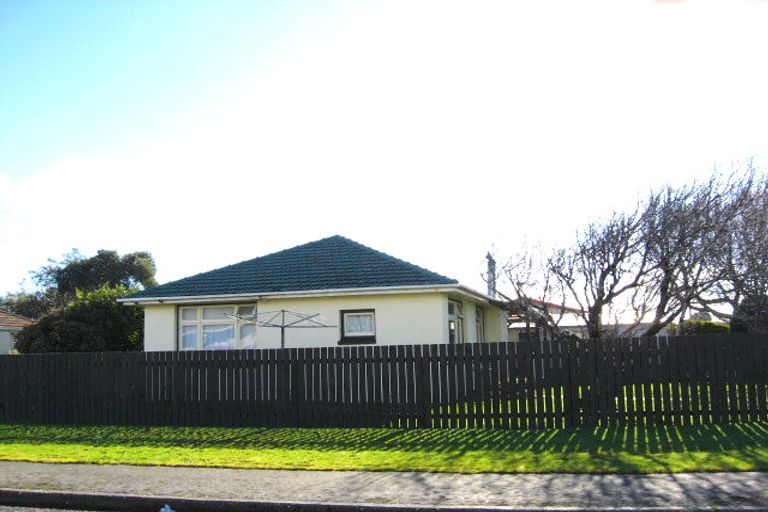 Photo of property in 52 Kakapo Street, Waikiwi, Invercargill, 9810