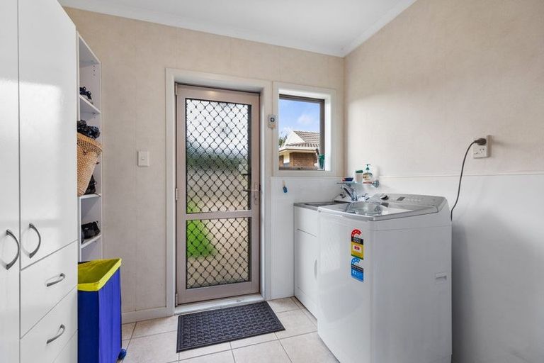 Photo of property in 27 Matapihi Road, Mount Maunganui, 3116