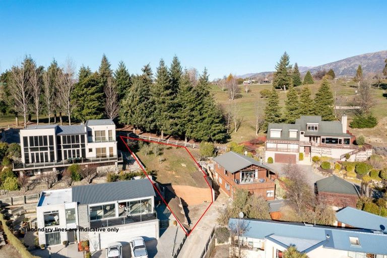 Photo of property in 4 Tenby Street, Wanaka, 9305