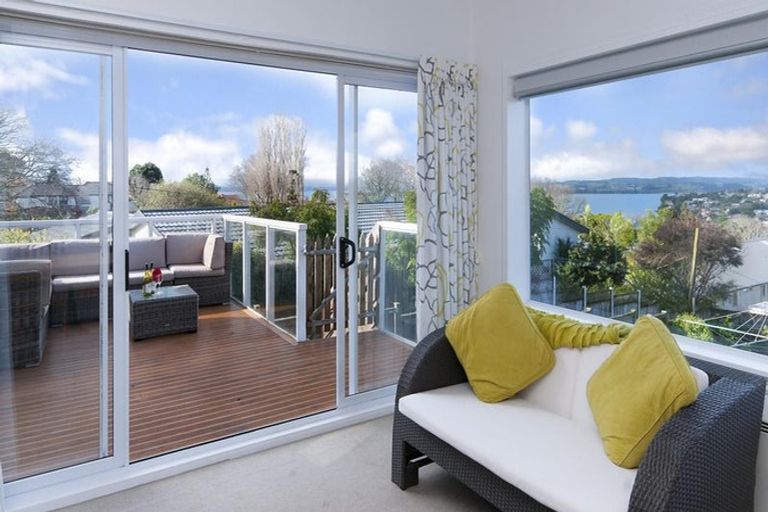 Photo of property in 55 Mellons Bay Road, Mellons Bay, Auckland, 2014
