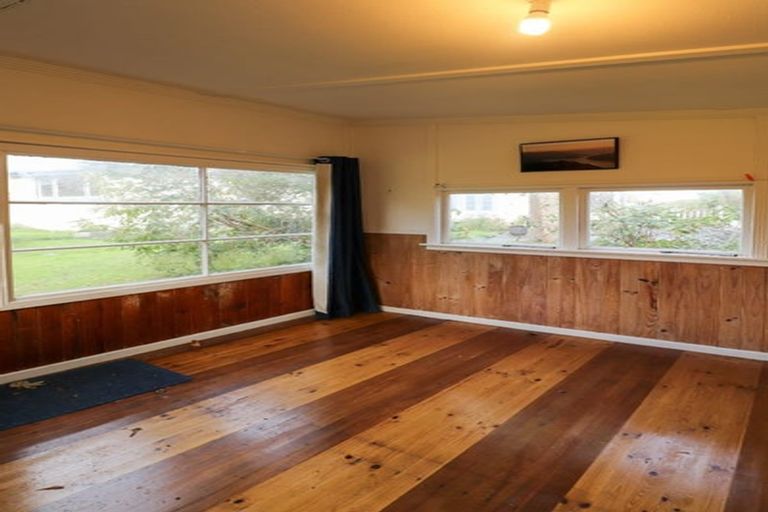 Photo of property in 28 Filleul Street, Gladstone, Invercargill, 9810
