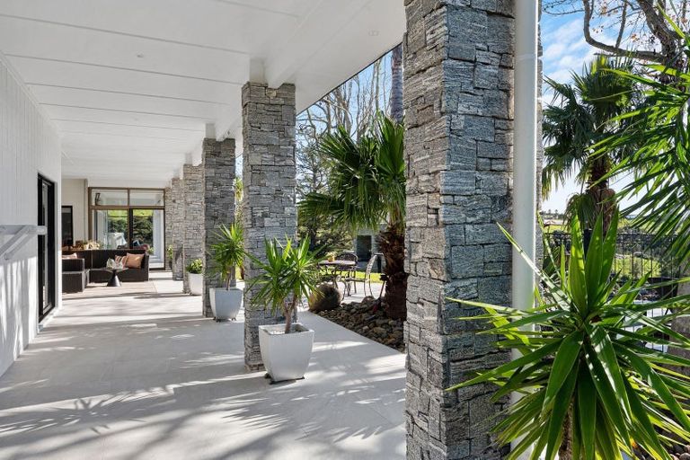 Photo of property in 49 Vaughans Road, Okura, Albany, 0792