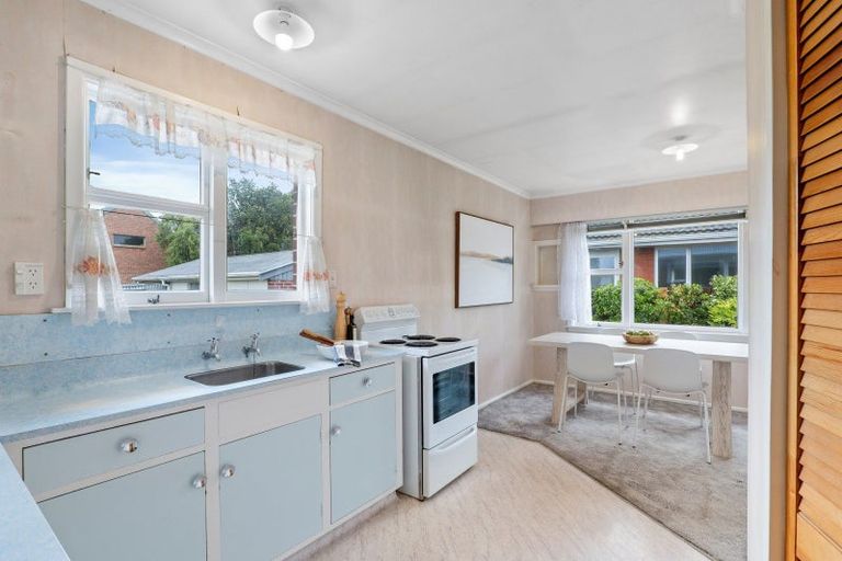 Photo of property in 15 Carruthers Street, Ilam, Christchurch, 8041