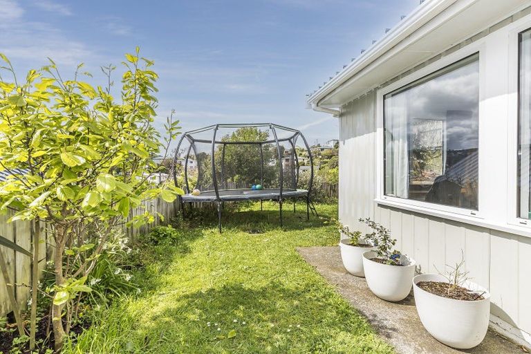 Photo of property in 81 Severn Street, Island Bay, Wellington, 6023
