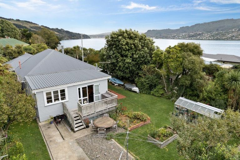 Photo of property in 8 Rosehill Road, Macandrew Bay, Dunedin, 9077