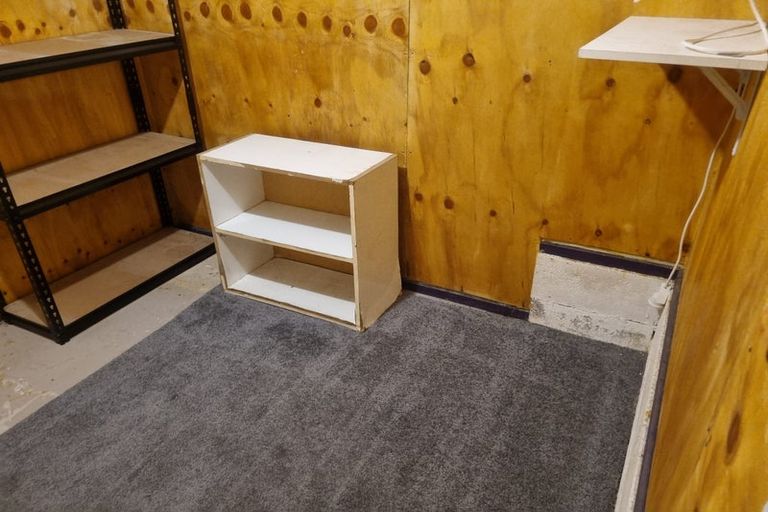 Photo of property in 102 Saddleback Rise, Murrays Bay, Auckland, 0630