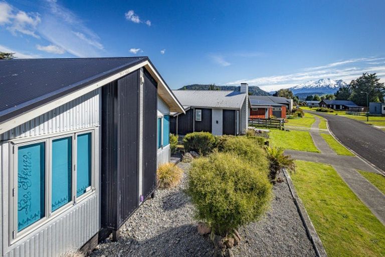 Photo of property in 42 Snowmass Drive, Ohakune, 4625