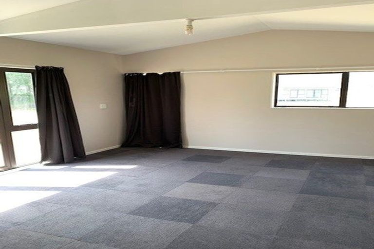 Photo of property in 112 Ngarara Road, Waikanae, 5036