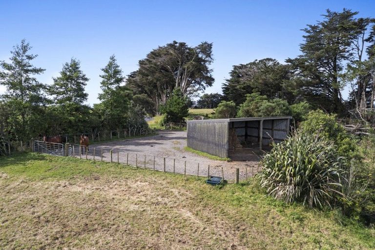 Photo of property in 525 Kaipikari Road, Urenui, 4375