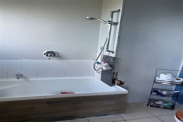 Photo of property in 6 High Street, Hawera, 4610