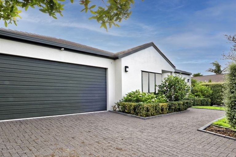 Photo of property in 27 Maurice Borich Place, Henderson, Auckland, 0610