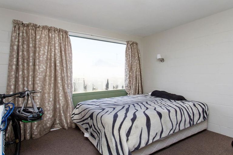 Photo of property in 4/267 Pages Road, Wainoni, Christchurch, 8061